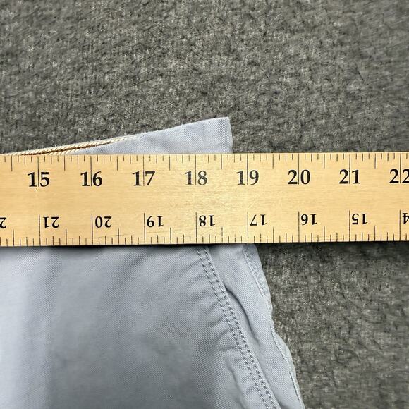 Tommy Bahama Chino Shorts Mens 37* Light Gray Tencel Cotton Walking Casual Golf - Picture 4 of 7